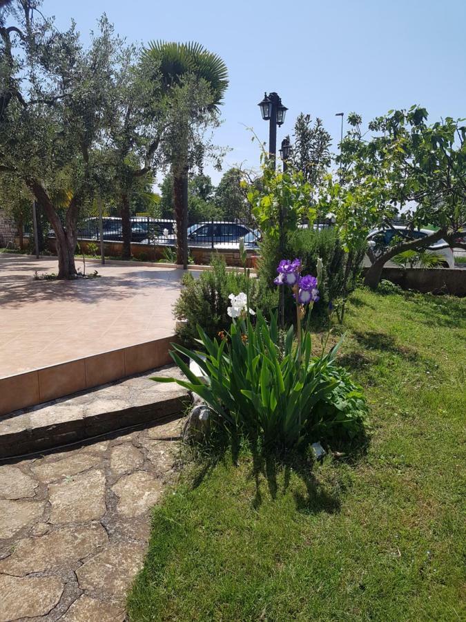 Rooms Siesta Porec Exterior photo