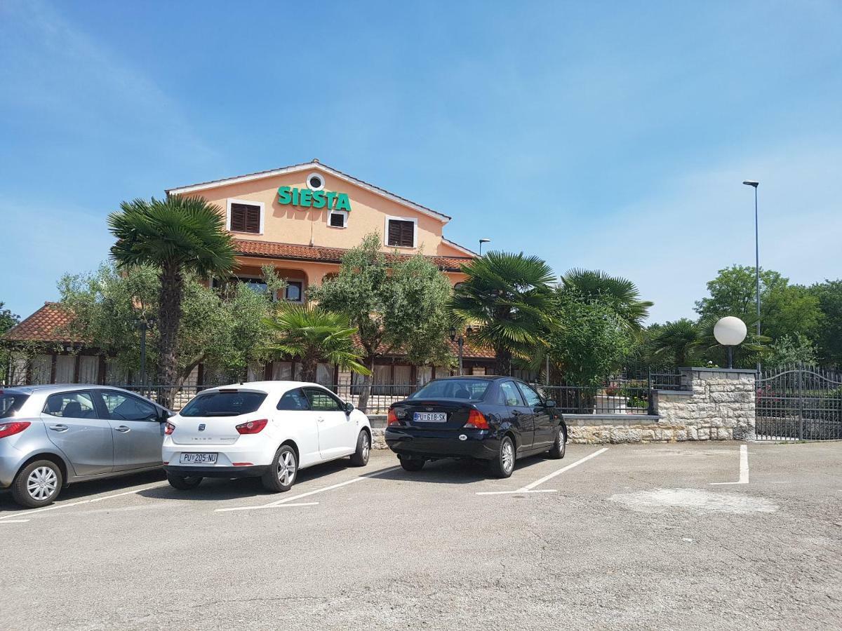 Rooms Siesta Porec Exterior photo